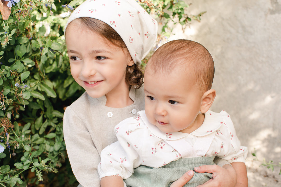 Vêtement Enfant Bébé : Guide des Tenues Éthiques pour Parents Eco-responsables